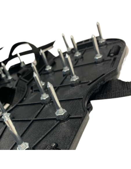 Zapatos con Clavos para Aplicación Profesional en Suelos de Resinas Epoxi y Pinturas de Poliuretano