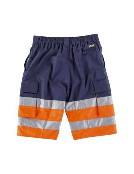 Bermuda combinada, con dos cintas reflectantes.